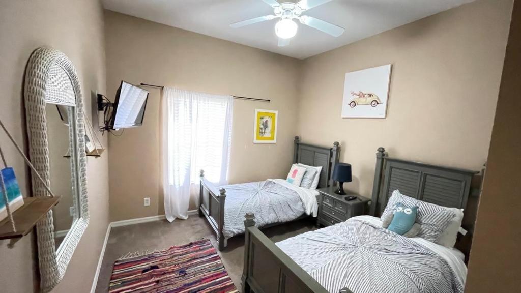 Beautiful 3 Bedroom Apartment Minutes From Disney! Kissimmee Buitenkant foto